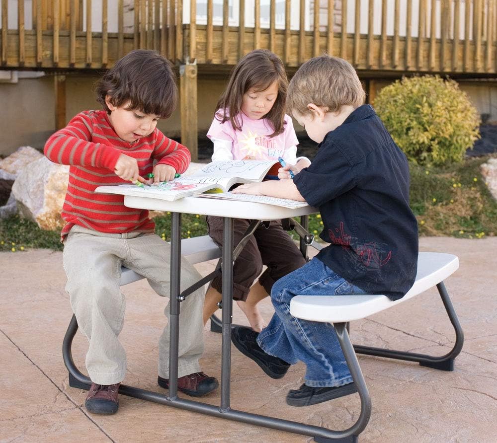 Kids 4-Seat Picnic Table